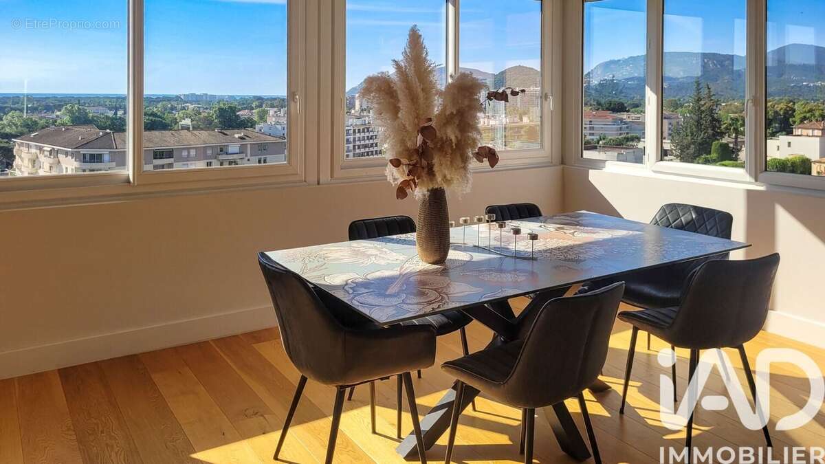 Appartement 111 m² à Mandelieu-La-Napoule  - photo 3