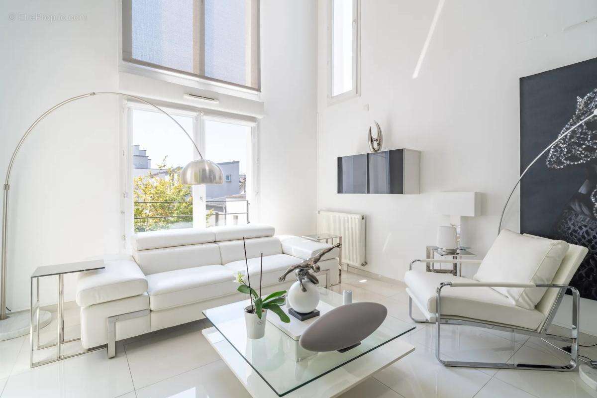 Appartement à STAINS
