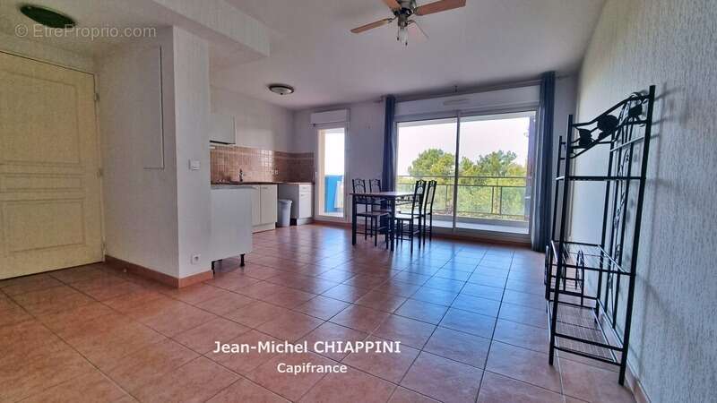 Appartement à vendre 2 pièces MARSEILLE 12EME ARRONDISSEMENT (13) - photo 4