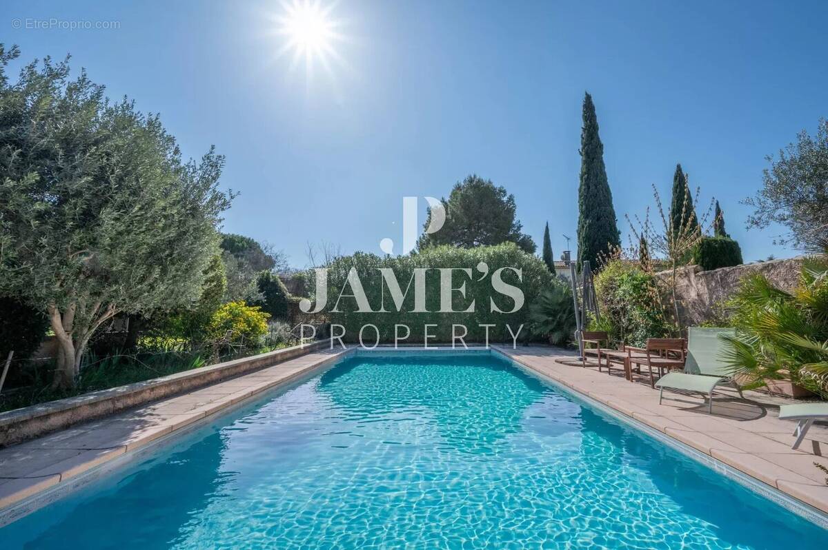 Maison à SAINT-REMY-DE-PROVENCE