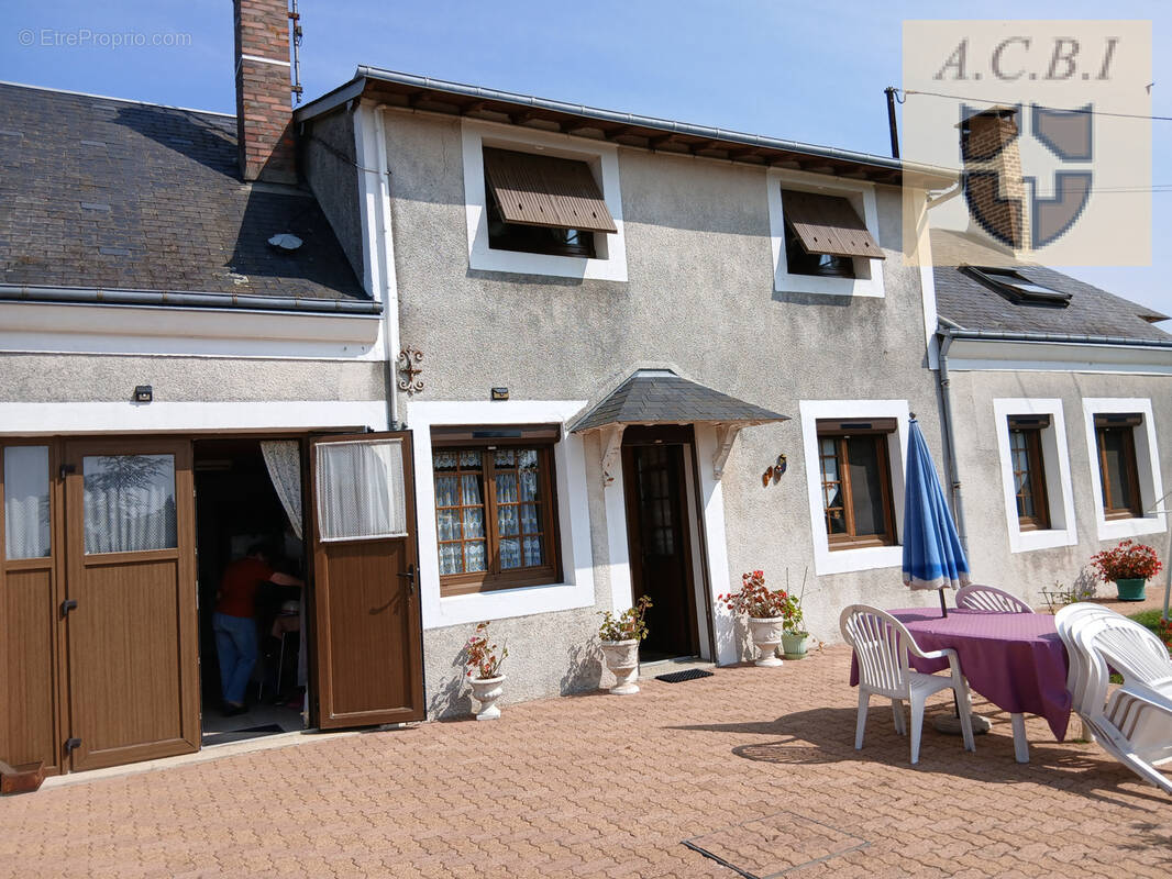 Maison à HOUSSAY