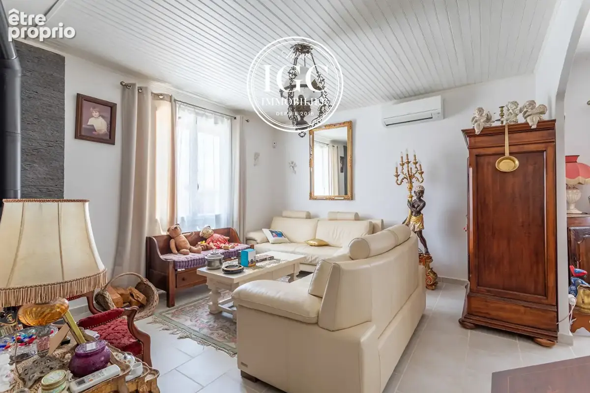 MAISON T5 + DEPENDANCE T1 - 126 m² sur parcelle de 311m² -- MARIGNANE - photo 6