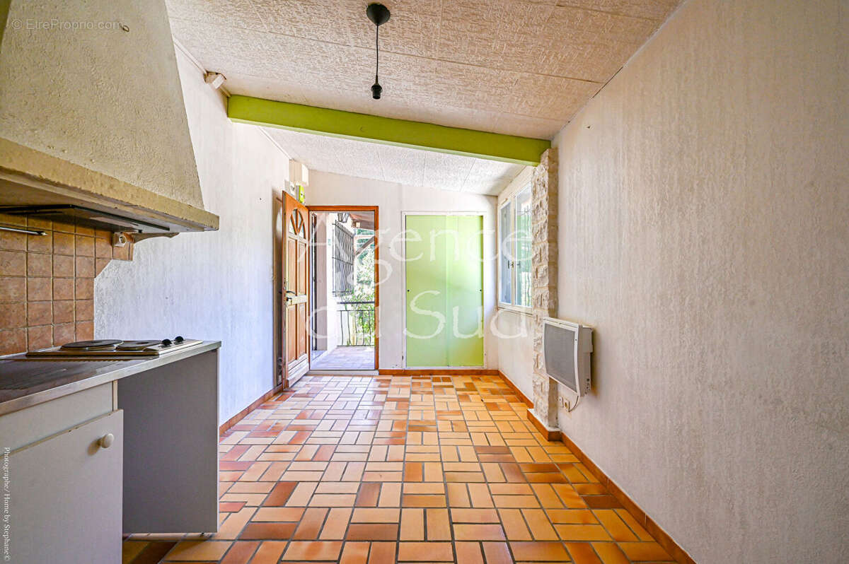 Exclusivité - Appartement Fuveau 3 pièces 71 m² avec studio de 18m² - photo 9
