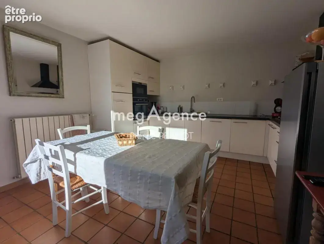 Charmante propriété en pierre avec Gîte et dépendance - photo 9