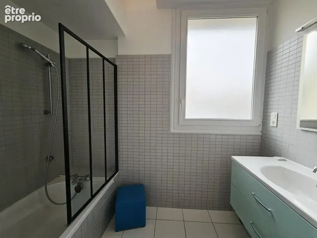 REPUBLIQUE Grande maison familiale - photo 17