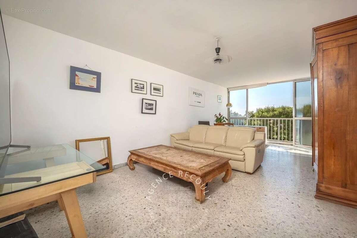 Appartement à MARSEILLE-8E