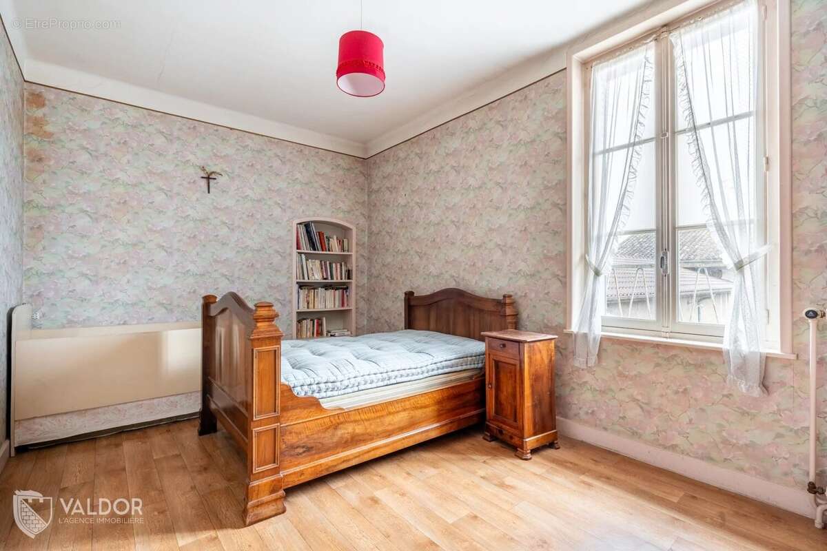 Maison à CHALEINS