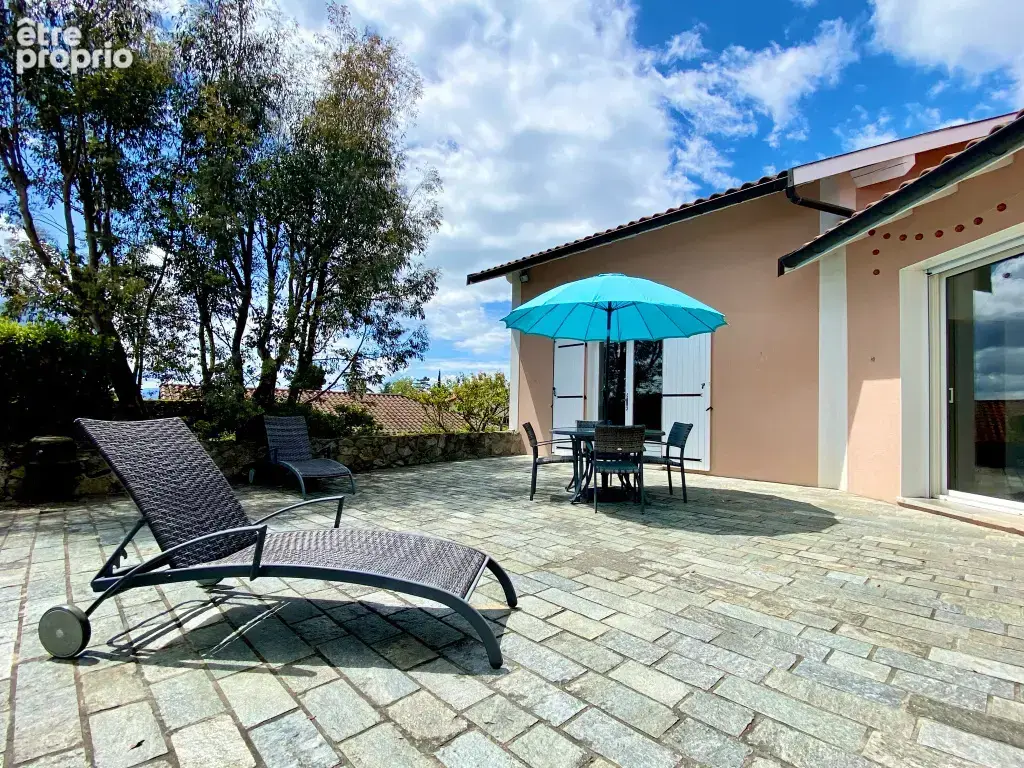 Entre brignais et mornant villa 230 m2 sur 1200 m2 de terrain - photo 2