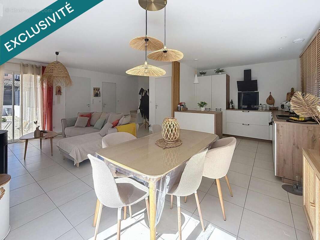 Photo 3 - Maison à LA ROQUE-D'ANTHERON