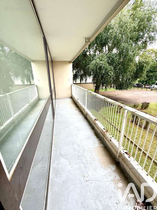 Appartement 55 m² à Stains  - photo 4