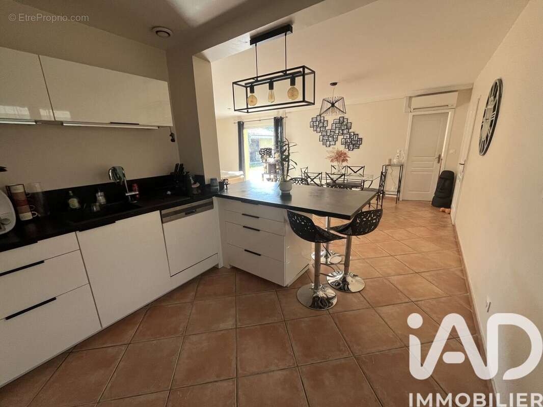 Maison 179 m² à Grane  - photo 9