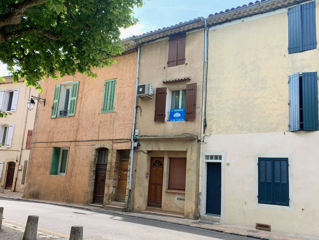 Maison à TAVERNES