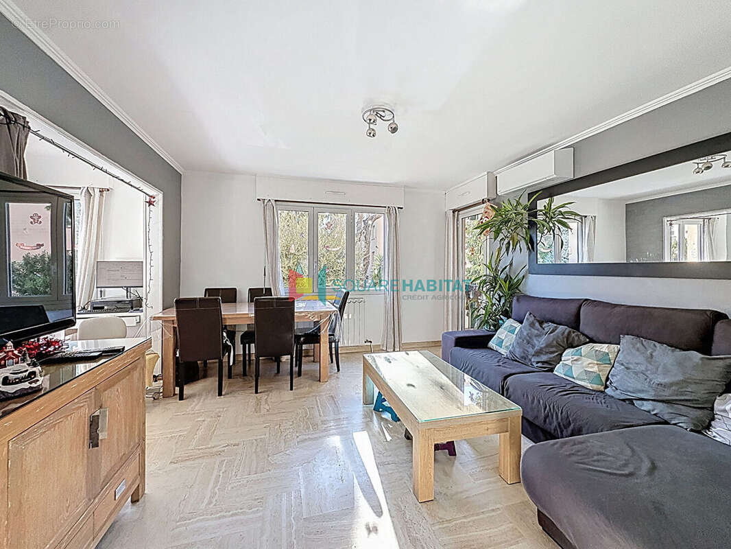 Appartement à LE CANNET