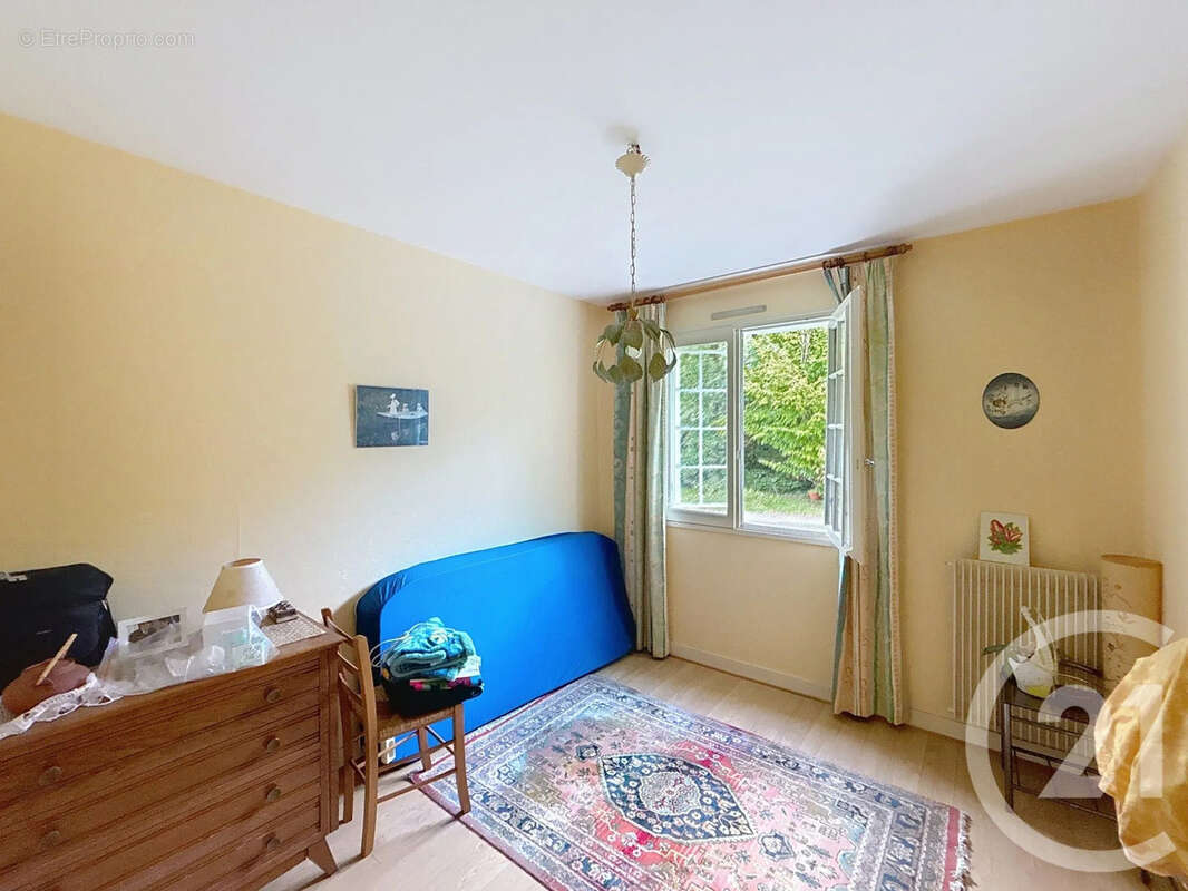 Maison à VOEUIL-ET-GIGET