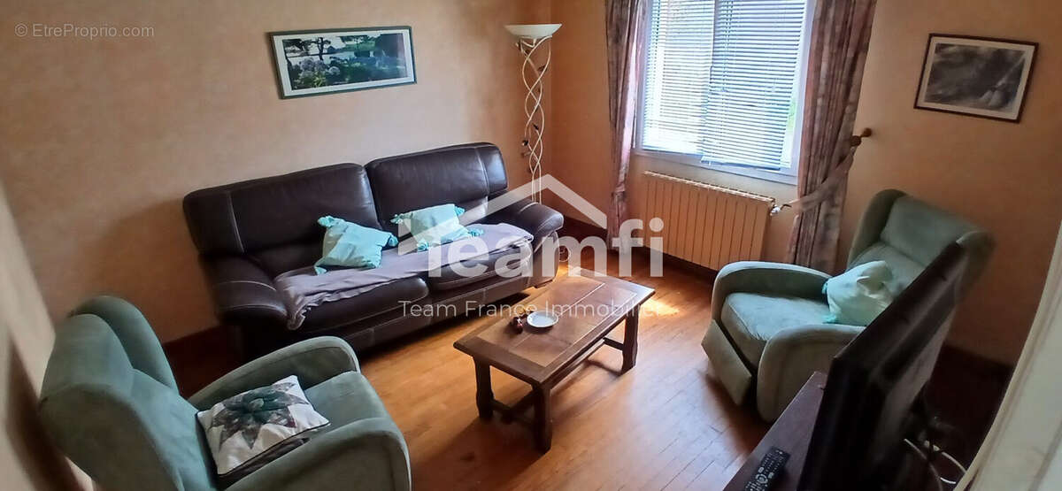 Maison 97 m² à Plouzevede  - photo 7