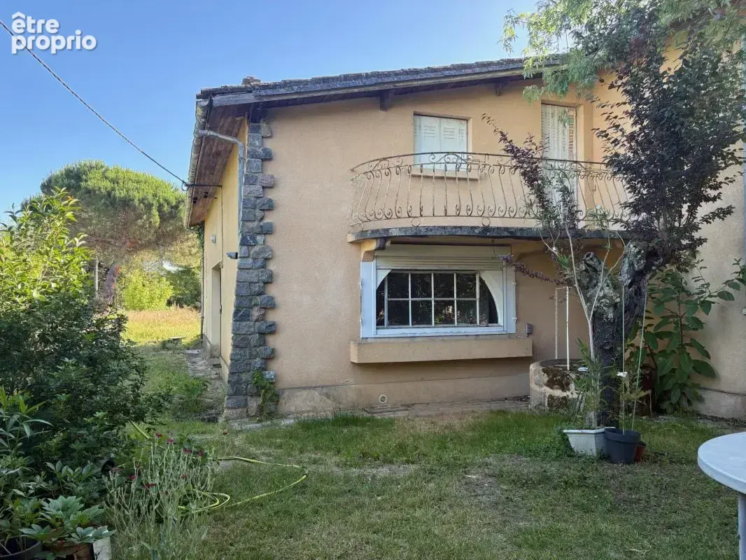 Maison à rénover Arveyres 110 m² parcelle 220 m² 90 000 € - photo 1