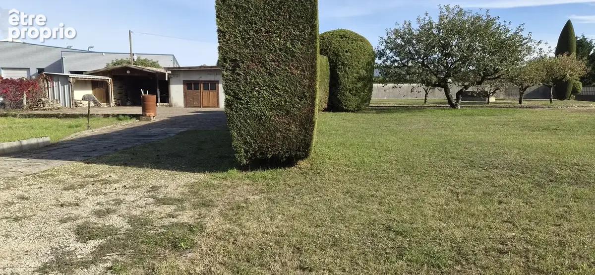 Terrain constructible de 1066 m2 plat. - photo 2