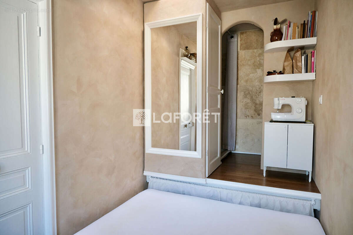Appartement à PARIS-7E