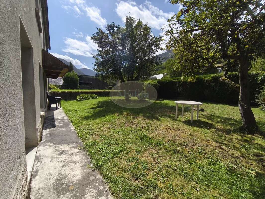 Maison à SARRANCOLIN