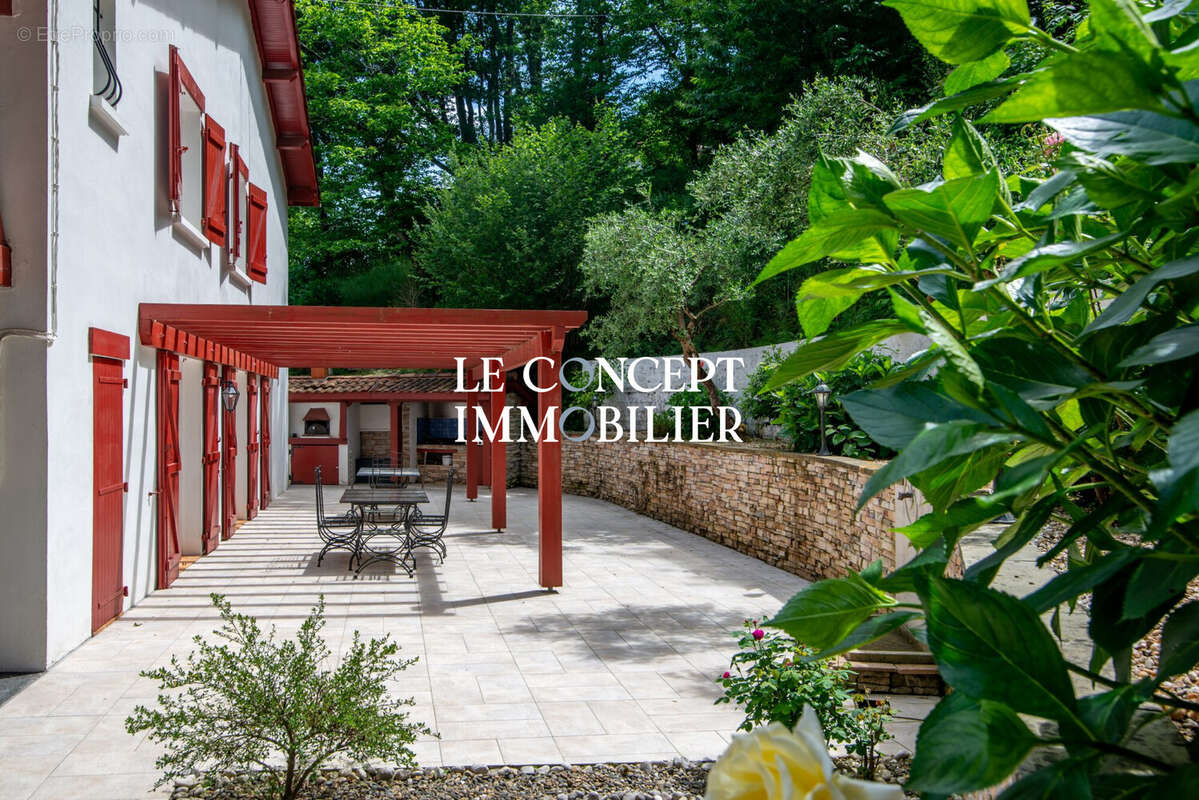 Maison à USTARITZ