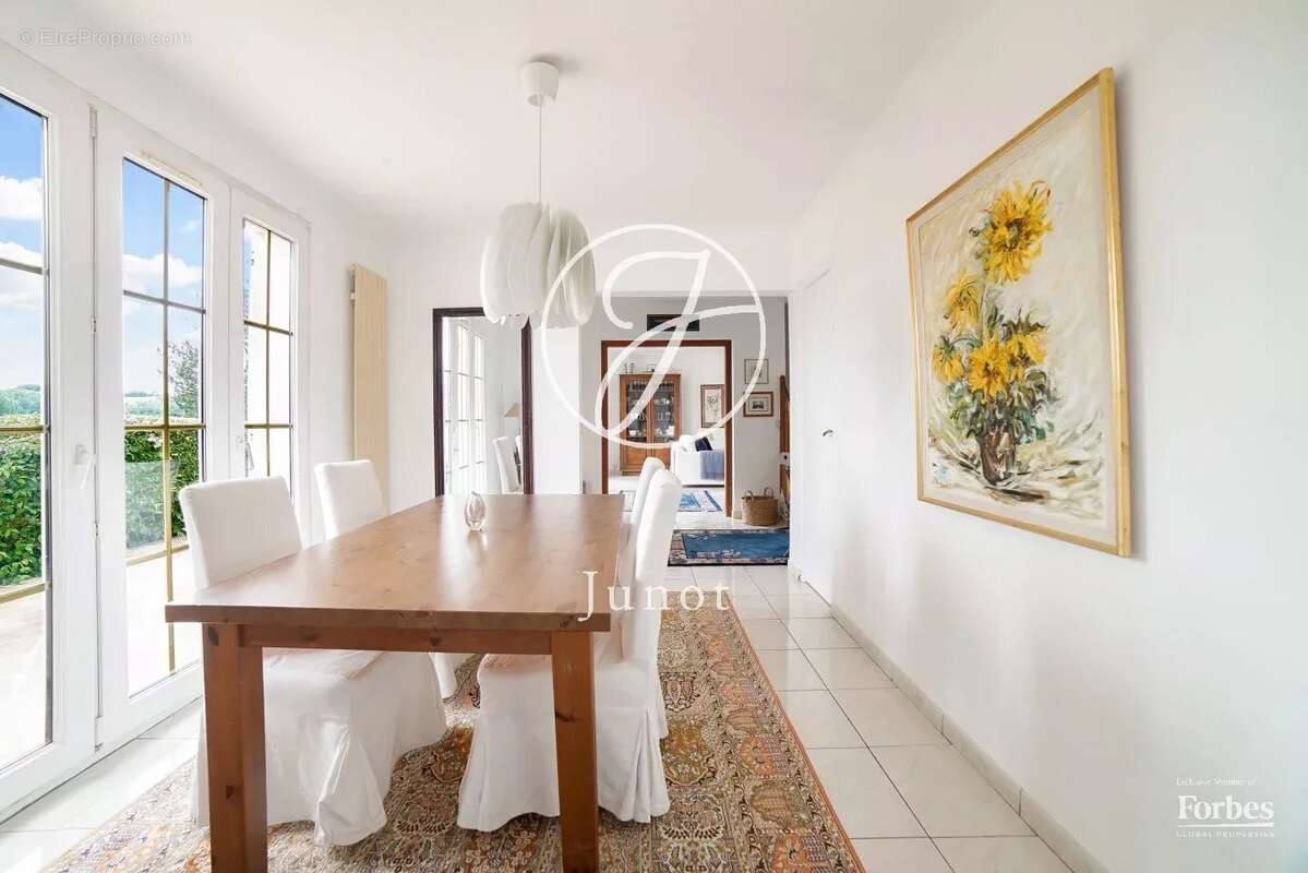 Maison à MAULE