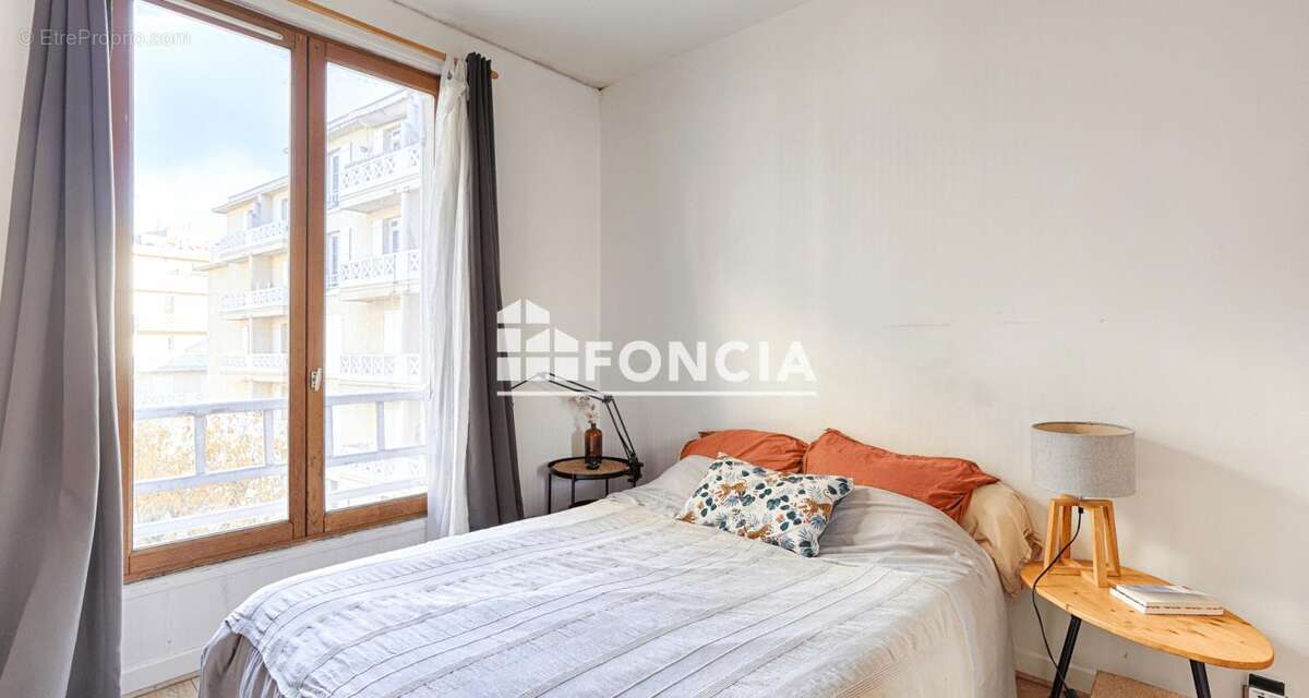 Appartement à COLOMBES