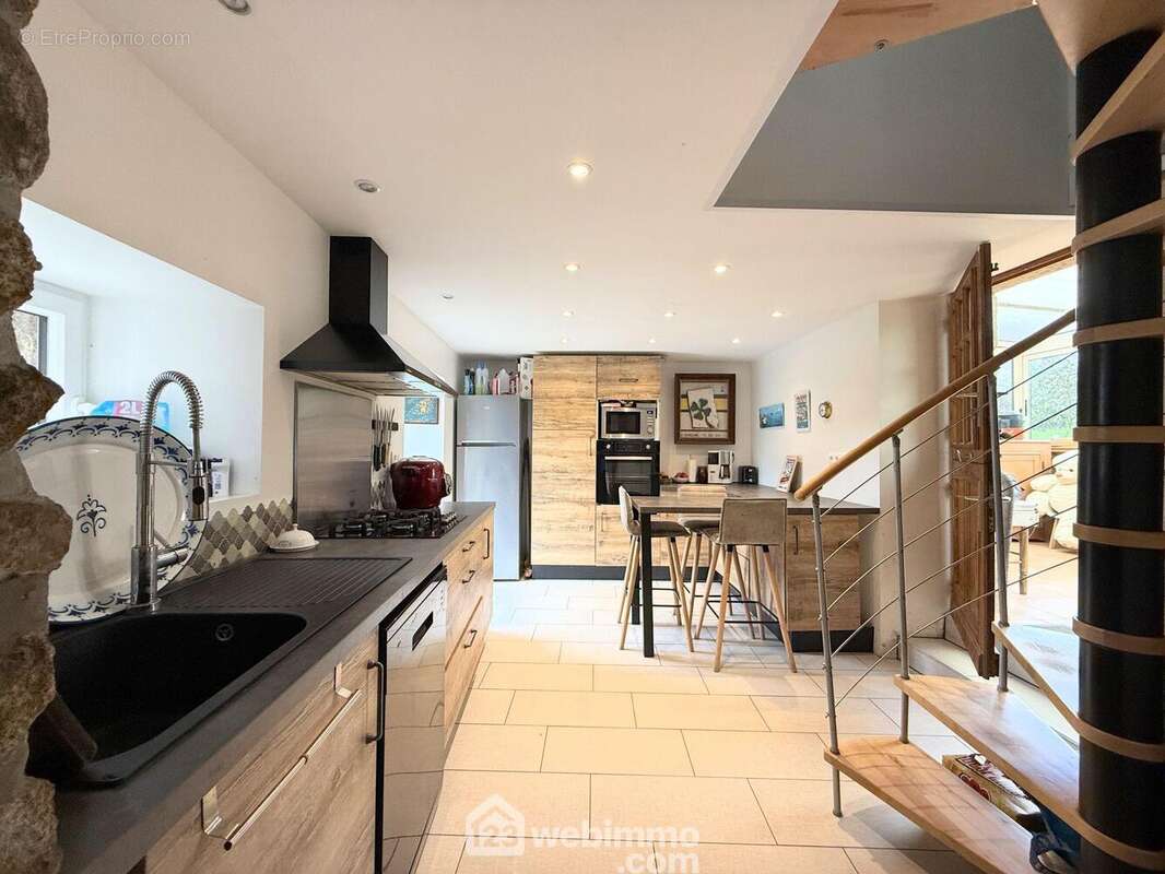 Maison 75 m² à Ploumilliau  - photo 8