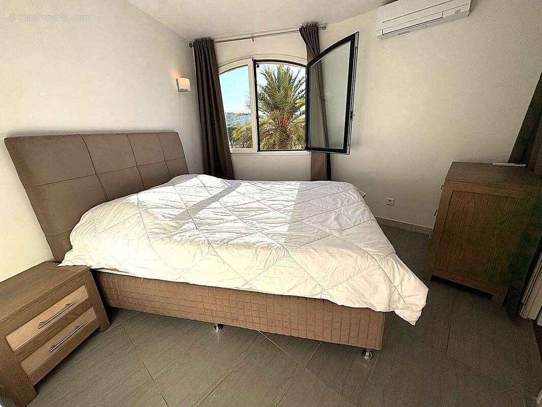 Appartement à COGOLIN