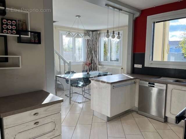 Maison 150m² - photo 7