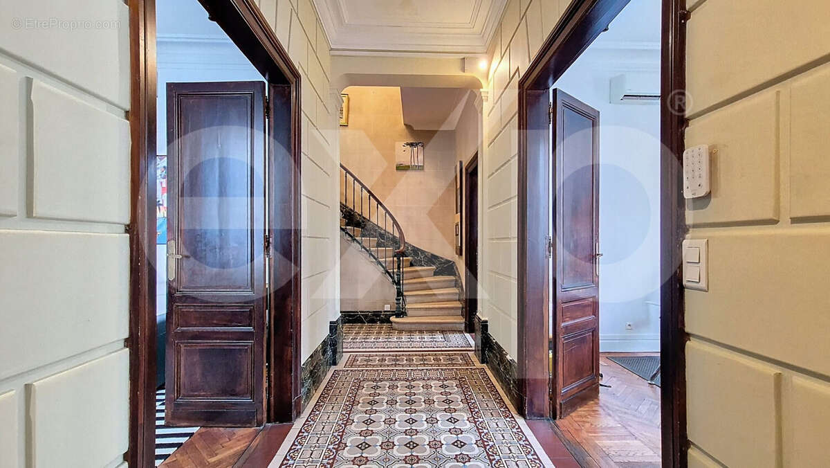 Entrée en RDC - Maison à BORDEAUX