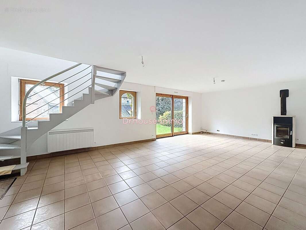 Maison 119 m² à Saint-Ave  - photo 14