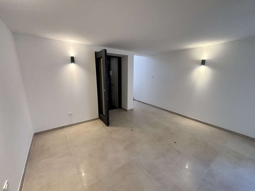 Appartement à CARRY-LE-ROUET