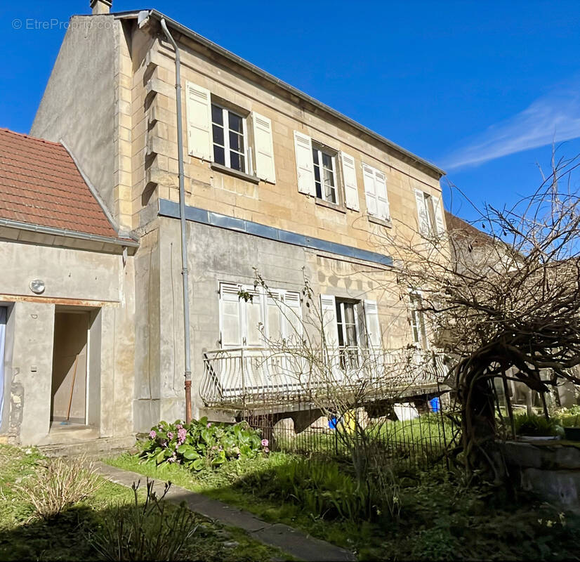 Maison à LIANCOURT