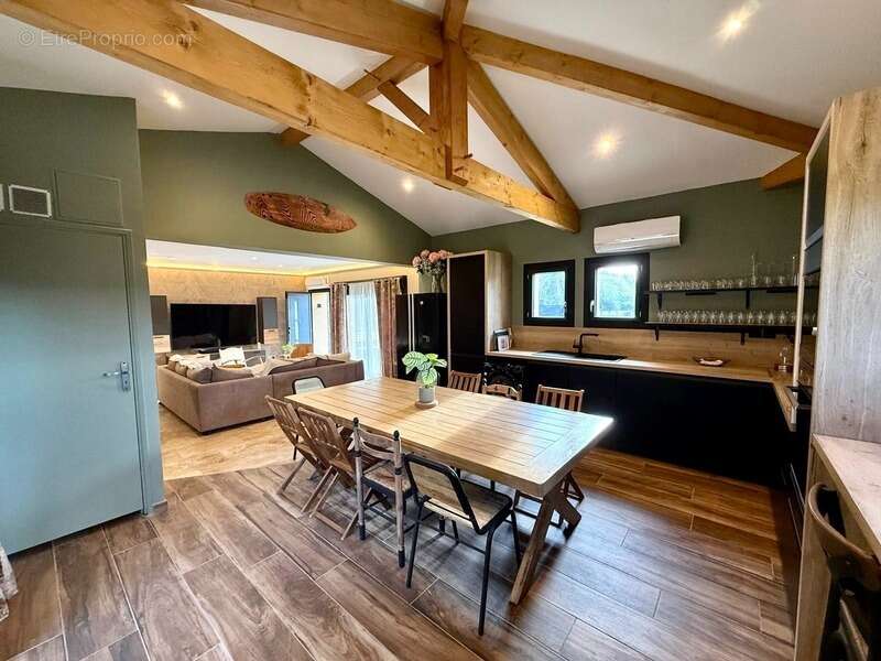 Maison à SAINT-JULIEN-EN-BORN