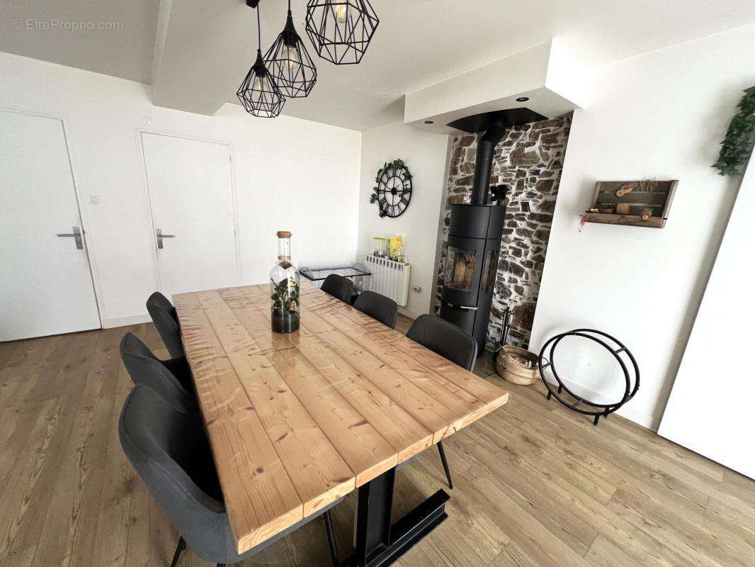Maison à MAULEVRIER