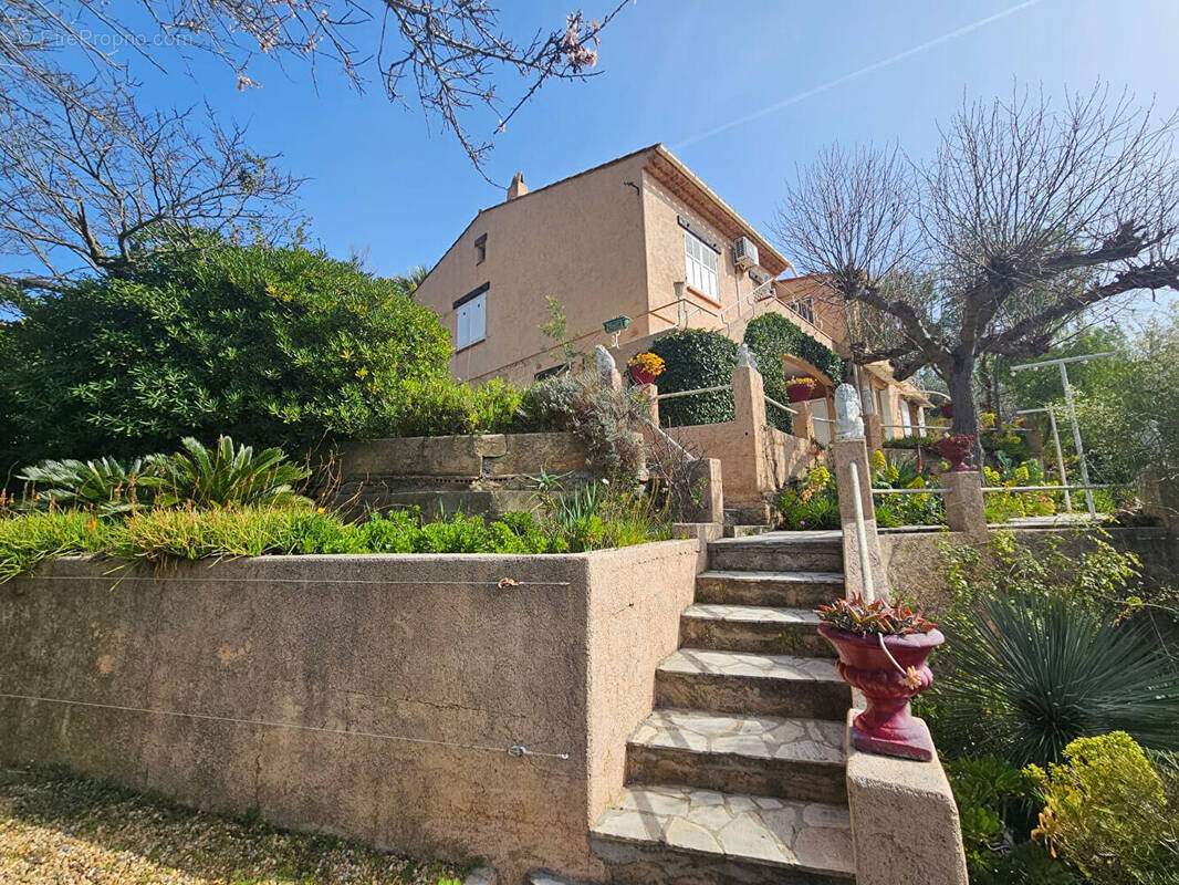 Maison à SAINT-RAPHAEL