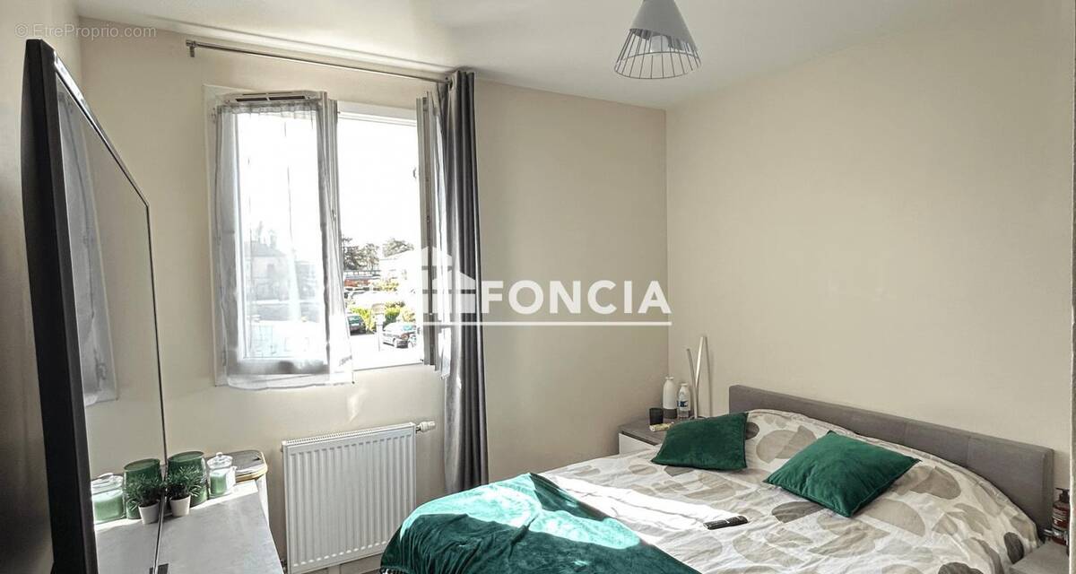 Maison à SAINT-FARGEAU-PONTHIERRY