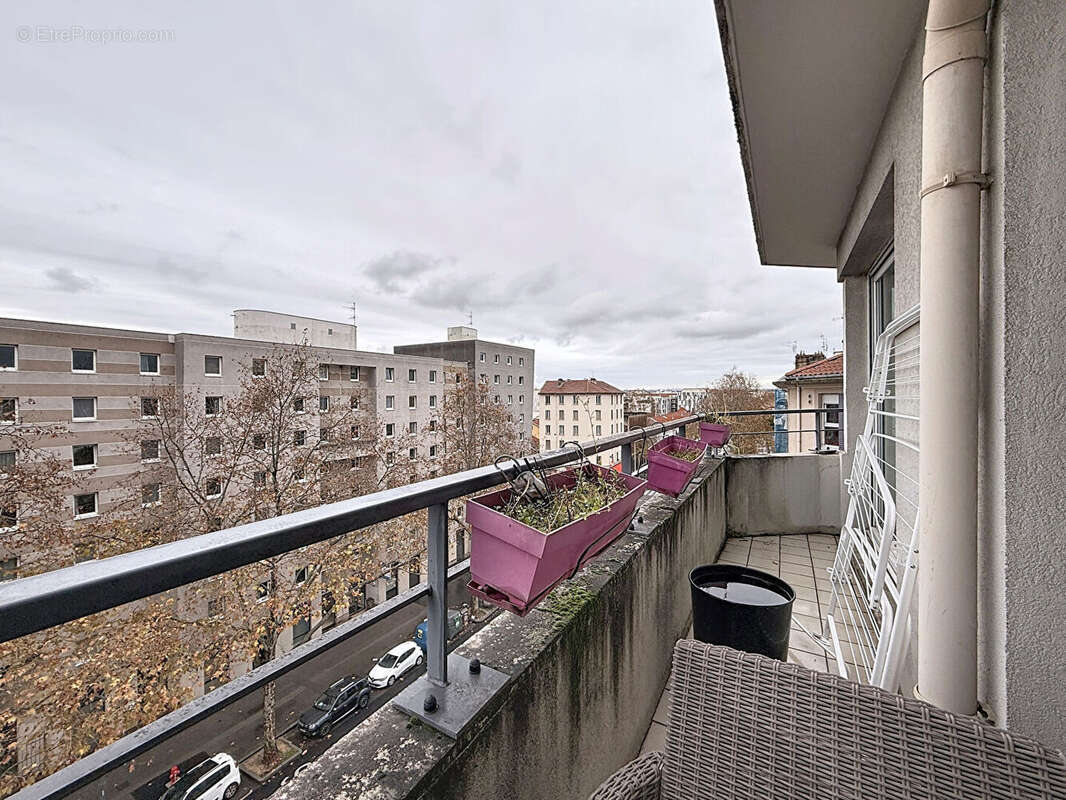 Appartement à LYON-8E