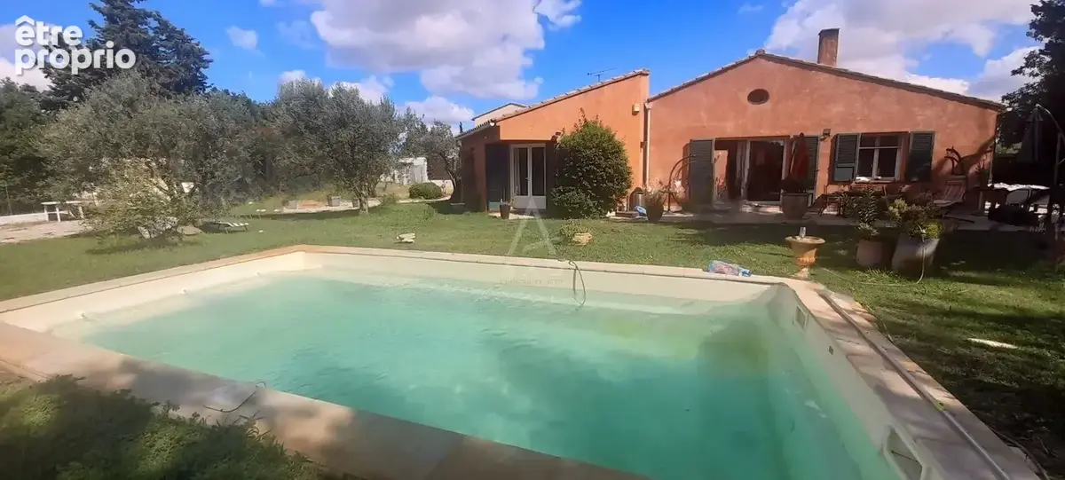 Villa de  229  m2 à Arles - Grand terrain - Potentiel gîtes à développer - photo 18