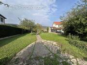 Terrain à PAGNY-SUR-MOSELLE