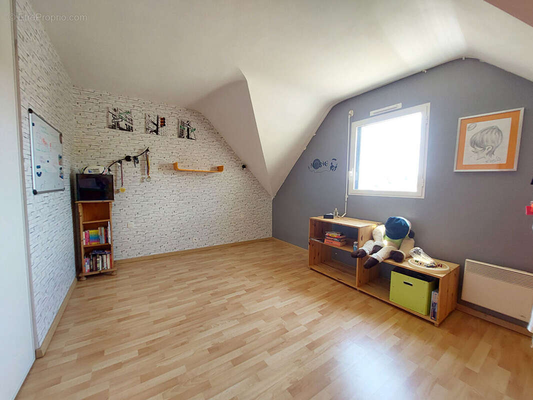 Maison Montreuil Le Gast 7 pièce(s) 125 m2 - photo 7
