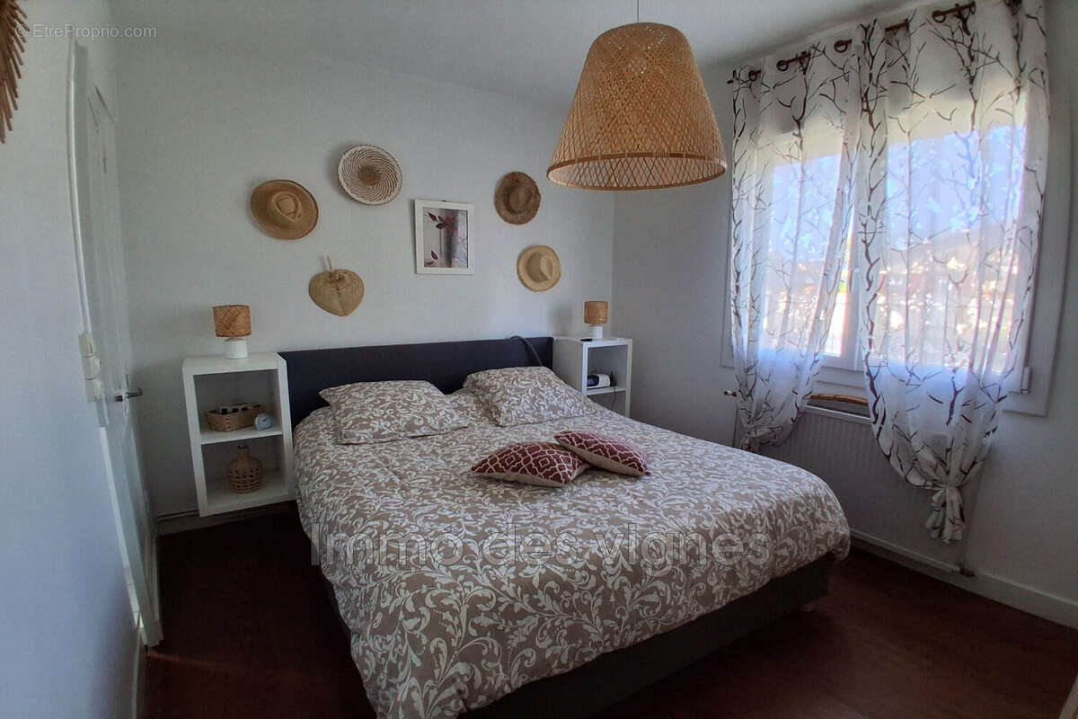 Maison à AMBARES-ET-LAGRAVE