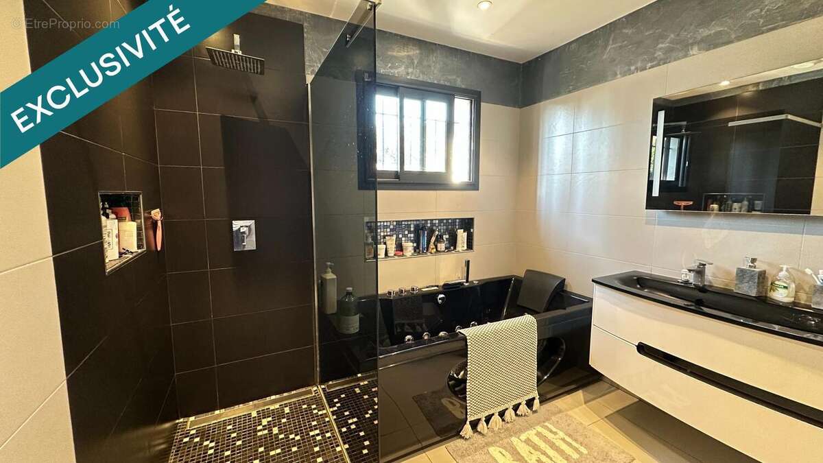 Photo 9 - Maison à SAINT-VICTORET