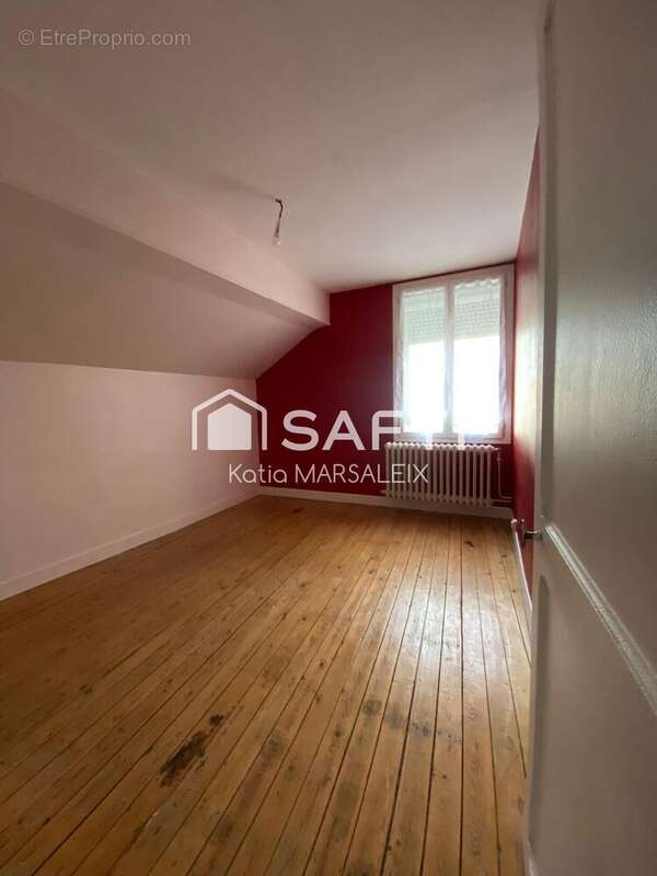 Photo 8 - Maison à CHEZAL-BENOIT