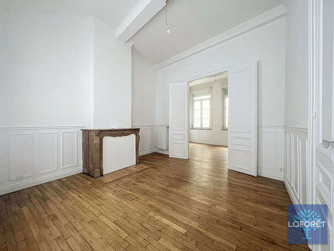 Maison Bourgeoise Valenciennes 8 pièce(s) 164 m2 - photo 2
