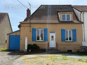 Maison à URCIERS