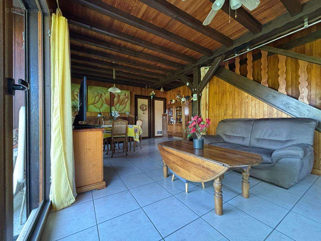 MASSONGY Maison T5 110 m² , 732m² de terrain , secteur calme (74140) - photo 4