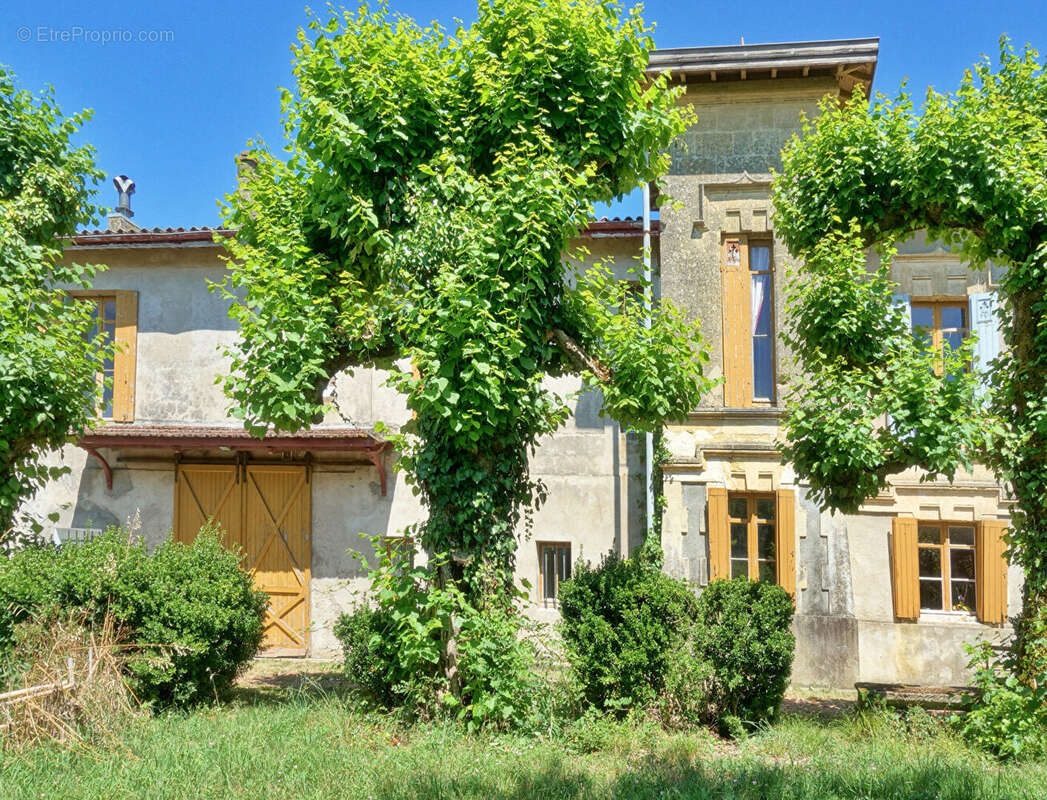 Maison à QUINSAC