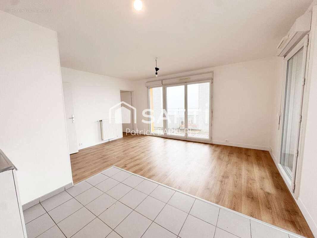 Photo 3 - Appartement à CERGY