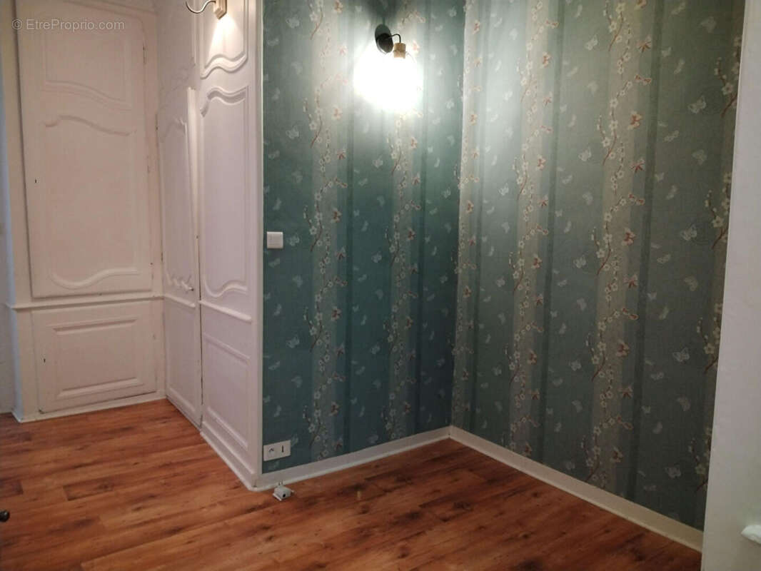 Appartement à SALINS-LES-BAINS